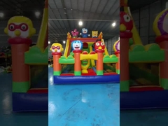 Плитка надувные водные горки Мультфильмы для детей Водные прыжки Замок